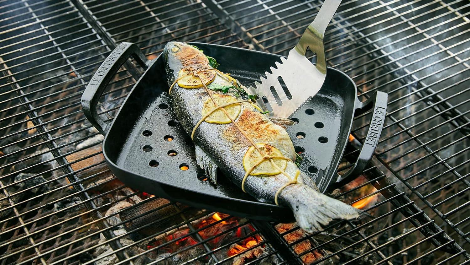 Le Creuset Stainless Steel Outdoor Slotted Turner, 17.5″(Turner) - view 2