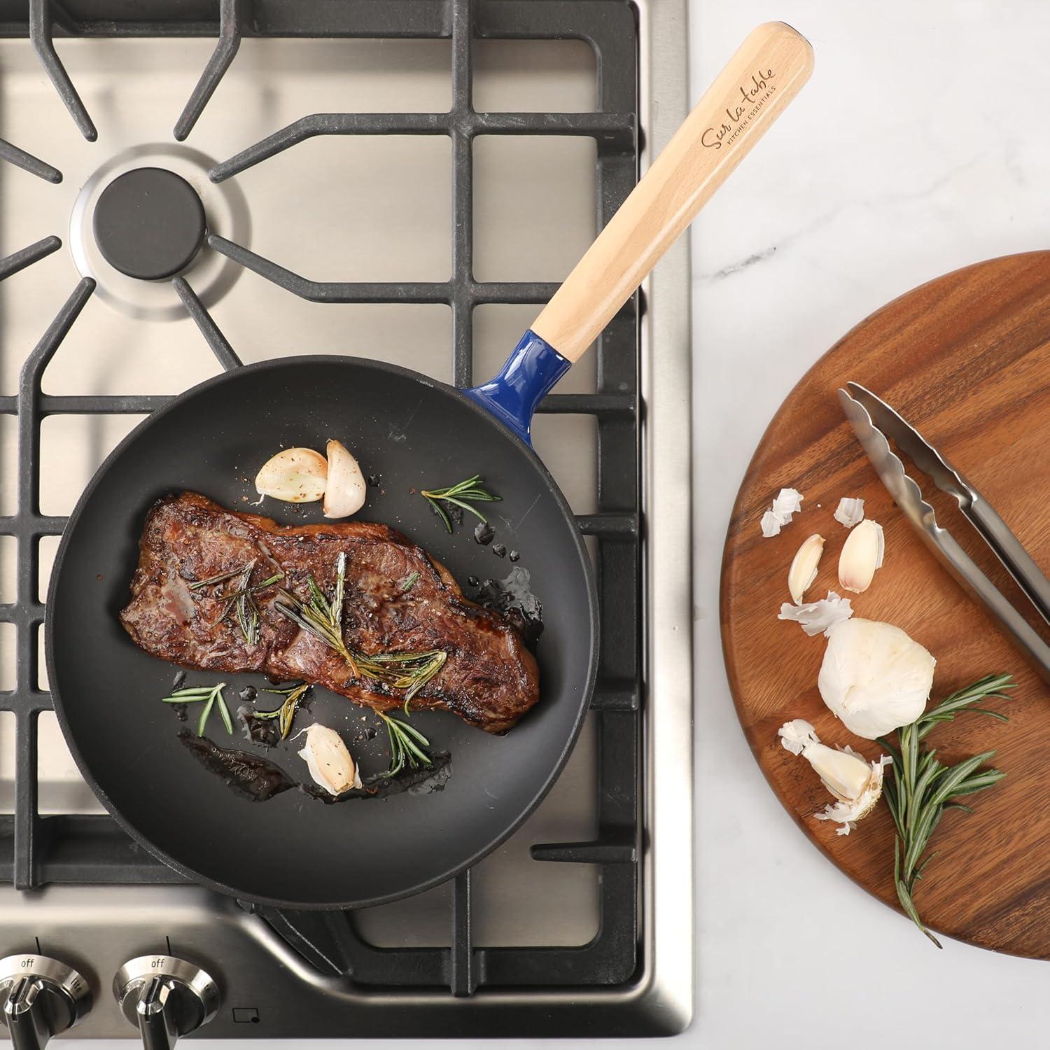 Sur La Table Kitchen Essential Main Canteen 9.5″ Pre-Seasoned Cast Iron Skillet w/Wood Handle, Natural Nonstick Lightweight Frying Pan for Searing, Sautéing & Everyday Cooking – Blue(Blue (Skillet)) - view 4