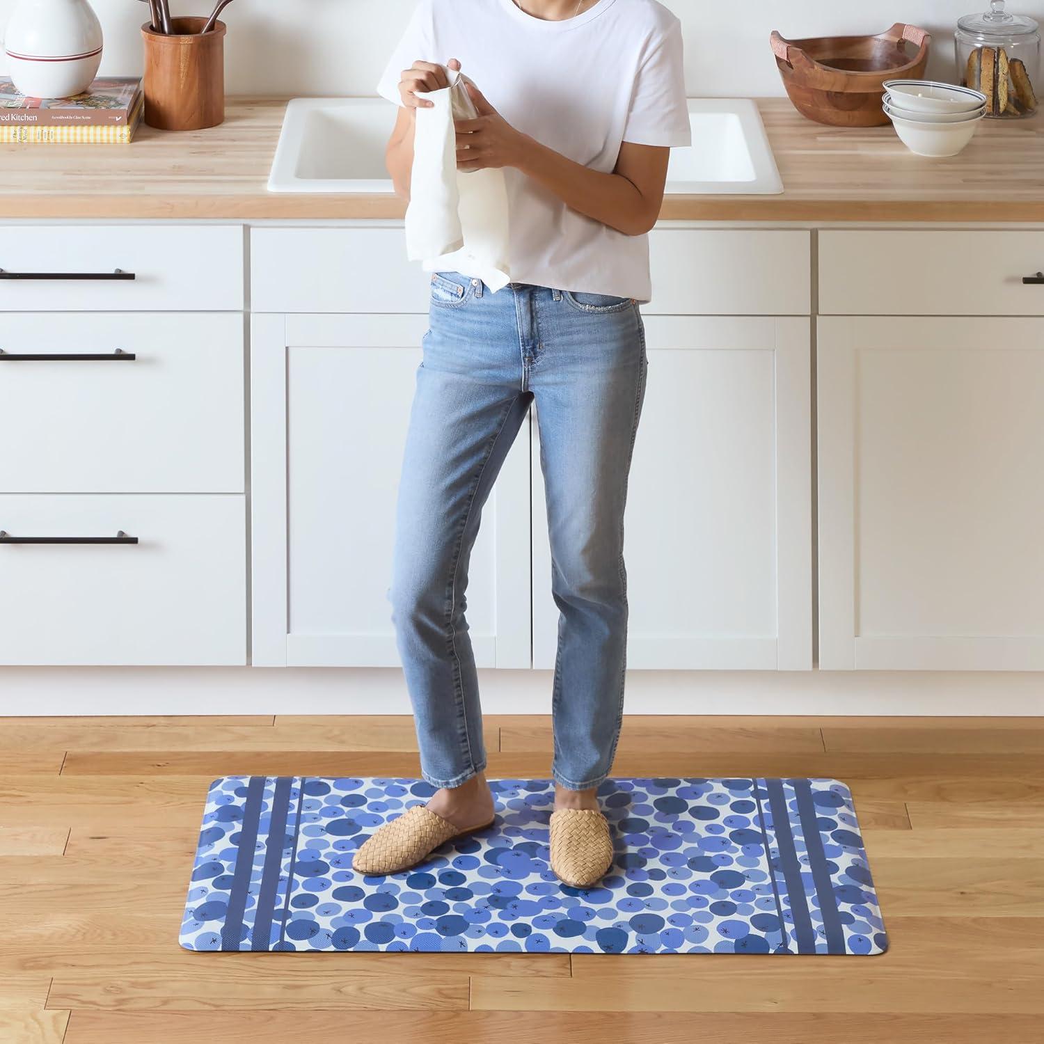 SUR LA TABLE KITCHEN ESSENTIALS Fresh Blueberries Fruit Anti Fatigue Comfort Mat, Kitchen Mat, Standing Desk Mat, Non-Slip Backing, Blue/White, 20″x39″(20″ x 39″) - view 4