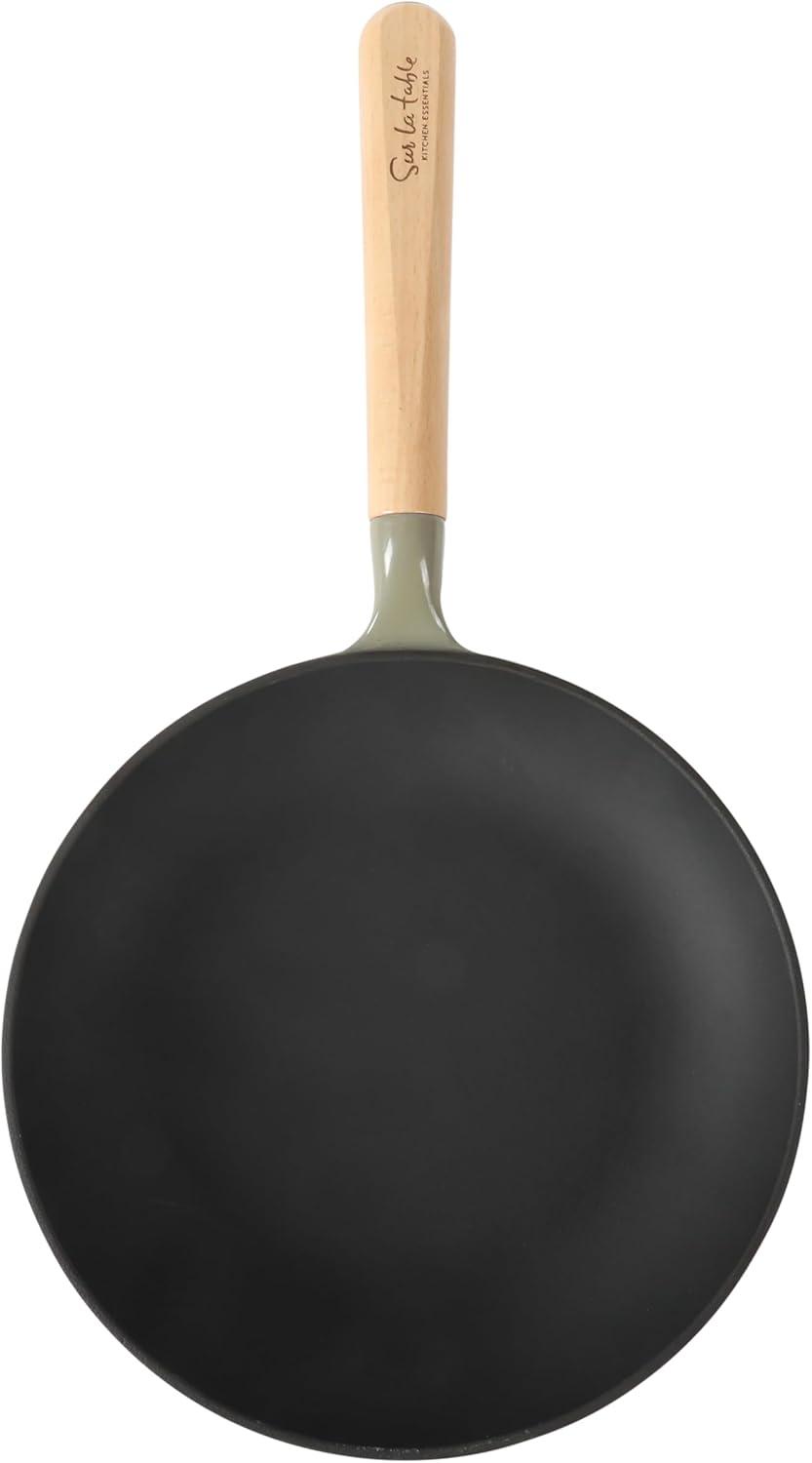 Sur La Table Kitchen Essential Main Canteen 9.5″ Pre-Seasoned Cast Iron Skillet w/Wood Handle, Natural Nonstick Lightweight Frying Pan for Searing, Sautéing & Everyday Cooking – Blue(Juniper Green (Skillet)) - view 5